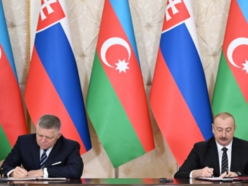 Азербайджан и Словакия начали переговоры по оборонной промышленности: Алиев