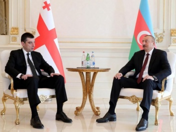 Վրաստանի վարչապետն այցելել է Ադրբեջան