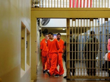 ԱՄՆ-ում ազատ են արձակում բանտարկյալներին կորո...