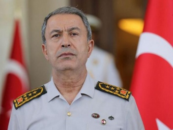 Министр обороны: Турция хочет решить спор с Г...