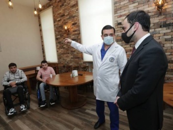 Вице-премьер Армении посетил Реабилитационный...