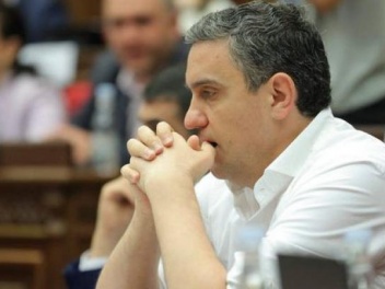 Впервые в новейшей истории Армении въезд депутатов НС РА в Арцах был запрещен — Артур Казинян