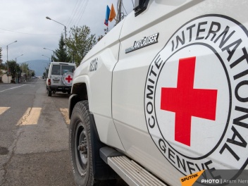 Красный Крест посетил задержанных в Баку чиновников Арцаха