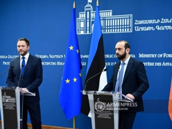 Армения и Азербайджан обсуждают идею отвода войск от межгосударственной границы: министр ИД РА