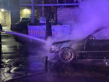 Աբովյան քաղաքում այրվել է «Mercedes-Benz» մակնիշի ավտոմեքենա