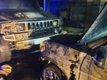 Այս գիշեր Նորագավիթում հրդեհ է բռնկվել կայանած «Hummer»-ում և «Mitsubishi»-ում. կա վիրավոր