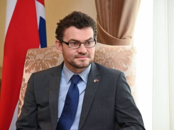 Посол Британии: В рамках армяно-азербайджанских переговоров РФ предлагает неприемлемые варианты
