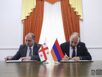 Подписано совместное заявление между комиссиями по вопросам науки и образования парламентов Армении и Грузии