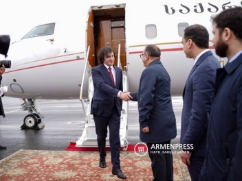 Վրաստանի վարչապետ Իրակլի Կոբախիձեն ժամանել է...