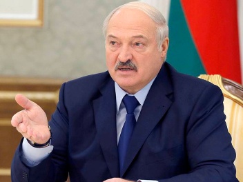 Лукашенко запретил правительству и чиновникам жаловаться на санкции