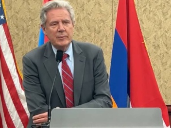 Фрэнк Паллоне призвал США оказать военную помощь Армении
