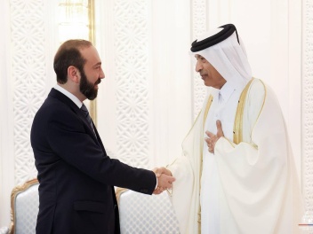 Միրզոյանը Կատարի Մաջլիս ալ-Շուրայի նախագահին է ներկայացրել «Խաղաղության խաչմերուկ» ծրագիրը