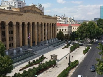 Парламент Грузии намерен преодолеть вето на закон об "иноагентах" 28 мая