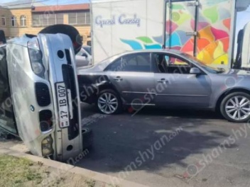 Վթար՝ Երևանում. բախվել են «Hyundai Sonata»-ն...