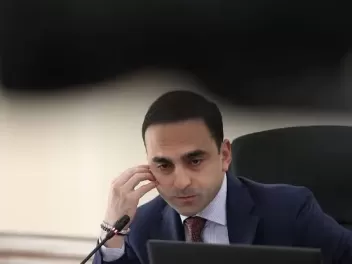 Ասեմ, որ մեր բախտից սկզբում ձայնը չէր աշխատում և որոշ անախորժ բաներ ուղիղ եթեր չգնացին