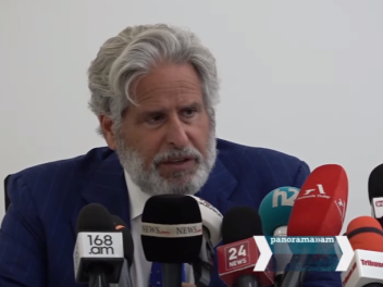 Հայաստանի ներքաղաքական վիճակը՝ միջազգային ուշադրության կենտրոնում․ իրավաբան Ամստերդամի այցը Փարիզ