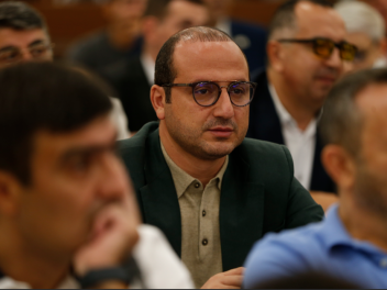 Անտերության մատնված մայթերն ու բակերը չեն մաքրվել սառույցից․ Ստեփանյան