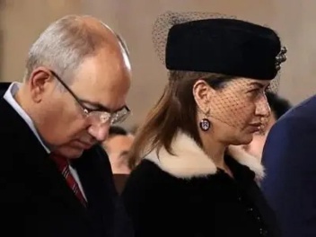 Ինչ արժեն Աննա Հակոբյանի այսօրվա կրած զարդերը