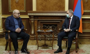 Премьер-министр Армении продолжает консультац...