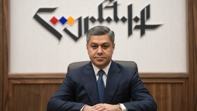 Վանեցյանը առաջարկում է վերադառնալ նախագահական...