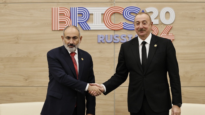 Ադրբեջանական քարոզչամեքենան կրկին օգնության է...