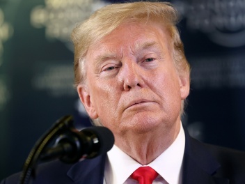 Трамп призвал не покупать шины от компании Go...
