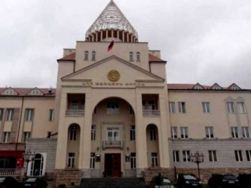 Партия Виталия Баласаняна и Дашнакцутюн заявили о нарушении президентом Арцаха договоренностей