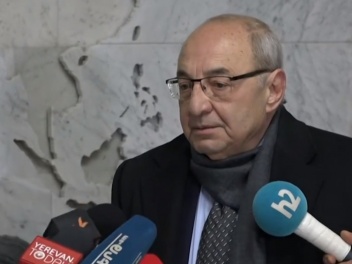 Вазген Манукян: предстоит встреча с главой Генштаба ВС, после чего будут сообщены подробности