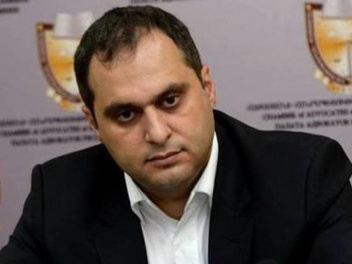 Адвокаты Армении готовы оказать бесплатную юридическую помощь участникам войны и семьям погибших
