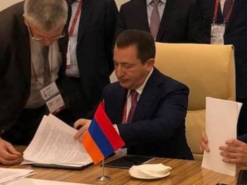 Обвиняемый в махинациях при поставках вооружения МО Армении Давид Галстян выступил с заявлением