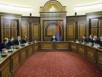 Совбез Армении призвал президента удовлетворить ходатайство об увольнении главы Генштаба