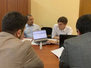 Փորձի փոխանակում «РОСДОРНИИ» գիտահետազոտական ինստիտուտի պատվիրակության անդամների հետ