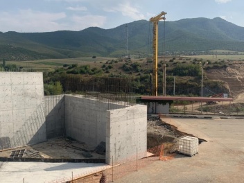Սադախլո-Բագրատաշեն անցման կետի տարածքում նոր կամրջի կառուցման աշխատանքներն ընթացքի մեջ են