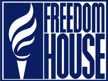 Freedom House заявила о деградации демократич...