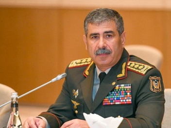 Министр обороны Азербайджана принял делегацию...
