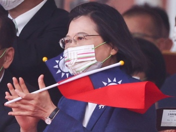 Президент Тайваня подтвердила присутствие вое...