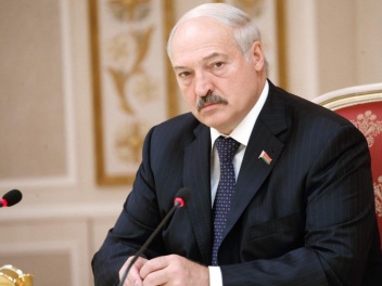Лукашенко призвал к использованию национальны...