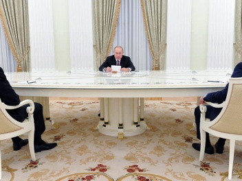 Названы сроки проведения встречи Путина, Алие...