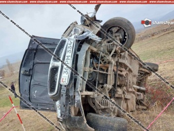 Շիրակի մարզում ГАЗ 3110-ը կողաշրջված հայտնվել է դաշտում. կա վիրավոր. shamshyan.com