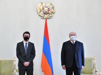 Президент Армении и посол Великобритании обсу...