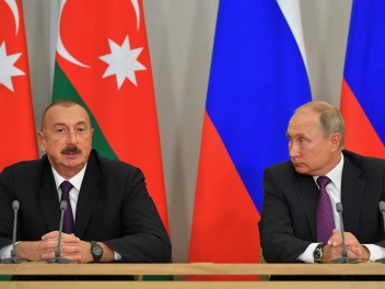Путин и Алиев обсудили внутриукраинское урегулирование