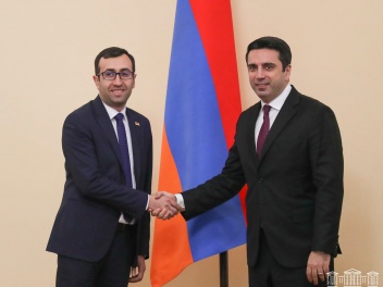 ԱԺ նախագահ Ալեն Սիմոնյանն ընդունել է Արցախի խորհրդարանականներին. Քննարկել են նաեւ վթարված գազատարի հարցը