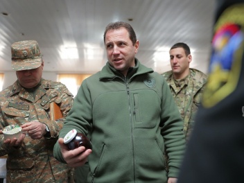 Адвокаты: В отношении Давида Тонояна применяю...