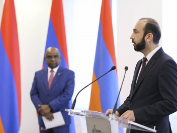 Թերևս չկա ավելի լավ ժամանակ դիվանագետ դառնալու համար․ Միրզոյանի ելույթը