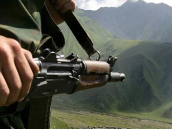 Ադրբեջանը խոշոր տրամաչափի հրաձգային զինատեսակներից կրակ է բացել հայկական սահմանի ուղղությամբ