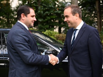 Ֆրանսիայի ՊՆ-ն պատվիրակություն կգործուղի Հայաստան՝ սահմանին իրավիճակը գնահատելու համար. Փարիզում հանդիպել են Ֆրանսիայի և ՀՀ ՊՆ ղեկավարները