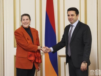 Армения заинтересована в большем вовлечении США в обеспечение своей безопасности и экономического развития: спикер НС