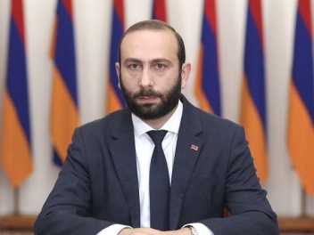 Արարատ Միրզոյանը մեկնում է Աստանա