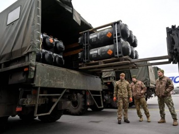 Украине обещают больше вооружения, хотя экспе...