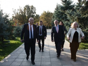 Представители МИД Израиля посетили Музей-институт Геноцида армян